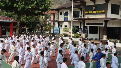 Asah Kemampuan, Personel Polres Wonogiri Jalani Ujian Bela Diri Polri