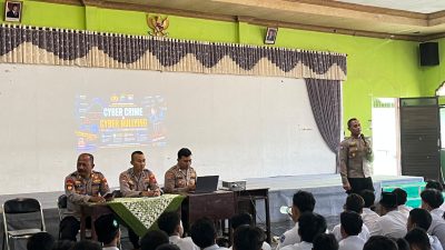 Polisi Sidoarjo Edukasi Pelajar SMA Wachid Hasyim 2 Bahaya Radikalisme