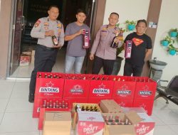 Polisi Gerak Cepat, 321 Botol Miras Berbagai Merek Disita di Wonosalam