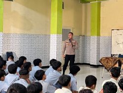 Cegah Kenakalan Remaja dan Bullying, Sat Binmas Polresta Sidoarjo Beri Penyuluhan di SMK YPM 4 Taman