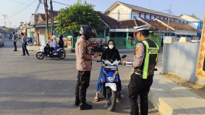 Polres Lampung Utara Gelar Pam Rawan Pagi, Gencar Edukasi Tertib Berlalu Lintas