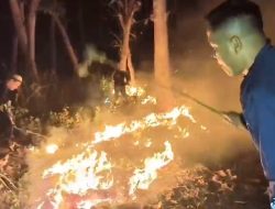 Petugas Gabungan Padamkan Karhutla 1,5 Ha di Gunung Watangan