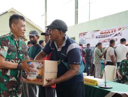 Sambut HUT ke-81 TNI, Kodim Bojonegoro Gelar Baksos Kesehatan dan Bagi Sembako untuk Warga