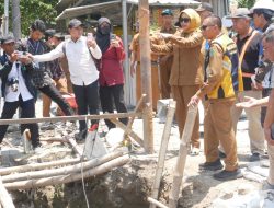 Progres Jembatan Candinegoro Baru 17 Persen, Wabup Mimik Soroti Keterlambatan 28 Persen