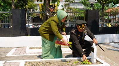 Peringati HUT ke-81 TNI, Kodim Bojonegoro Gelar Ziarah Nasional dan Ajak Generasi Muda Teladani Pahlawan