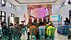 Rapat Pra Pelaksanaan PISEW Digelar di Aula Desa Menampu, Camat Gumukmas Menekankan Kesiapan Pekerjaan Fisik Sebelum Dimulai