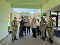 Tak Sekadar Hadiri Upacara, Kapolres Bojonegoro Bawa Kejutan untuk TNI