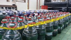 Pria Warga Bulukerto Ditangkap Polisi Diduga Timbun Ribuan Liter BBM Subsidi Jenis Pertalite