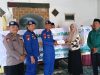 Satpolairud Polresta Sidoarjo Kawal Penyaluran Bansos BMH kepada Da’i dan Guru Ngaji di Desa Pucukan