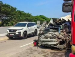 Terjadi Kecelakaan Maut di Tol Madiun, 4 Orang Meninggal