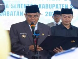 Lantik 18 Kepala Desa, Bupati H. Jarot Tegaskan: Menang Pilkades Harus Dibuktikan dengan Kerja Nyata