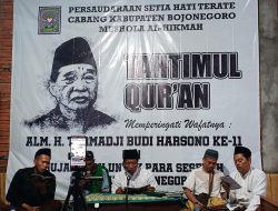 Santri Terate Bojonegoro Mengadakan Tahtimul Qur’an dan Tahlil Memperingati Wafatnya Almahrum KRT H Tarmuji Budi Harsono ke-11