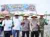 Kapolda Jateng Lakukan Green Policing di Pesisir Batang, Tanam 1.000 Mangrove Bersama Masyarakat
