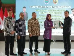 Desa Mlirip, Desa Kupang dan Desa Suru Menerima Penghargaan Sebagai Desa Mandiri dari Kementerian Desa PDTT RI