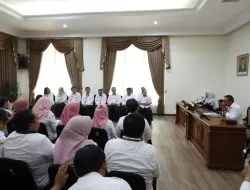 Gubernur Khofifah Minta BUMD dan UPT Maksimalkan Sumber Pendapatan