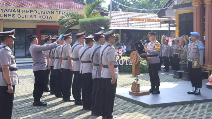 Kapolres Blitar Kota Pimpin Sertijab Kasat Kabag Hingga Kapolsek