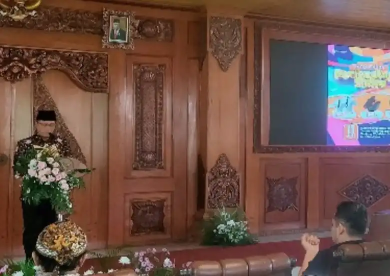 PLt. Kepala Dinas Pendidikan Dan Kebudayaan Kota Mojokerto H. Ruby Hartoyo S.Sos MM Saat Menyampaikan Laporannya Di Hadapan PJ.Walikota Mojokerto