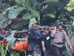 Tim Gabungan Berhasil Evakuasi Jenazah Pendaki Asal Jember yang Jatuh di Gunung Saeng Bondowoso